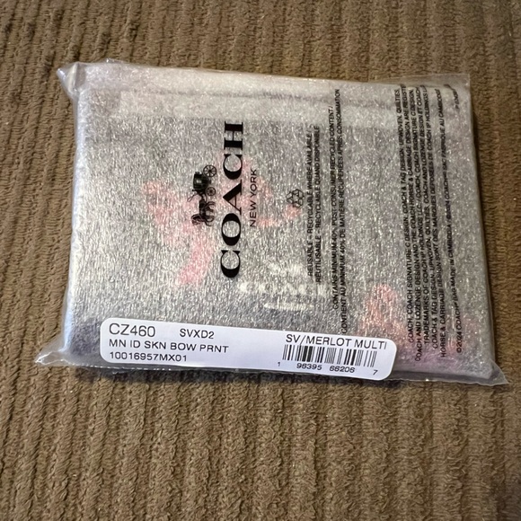 Coach Mini Skinny Id Case With Bow Print nwt in packaging - Picture 4 of 5